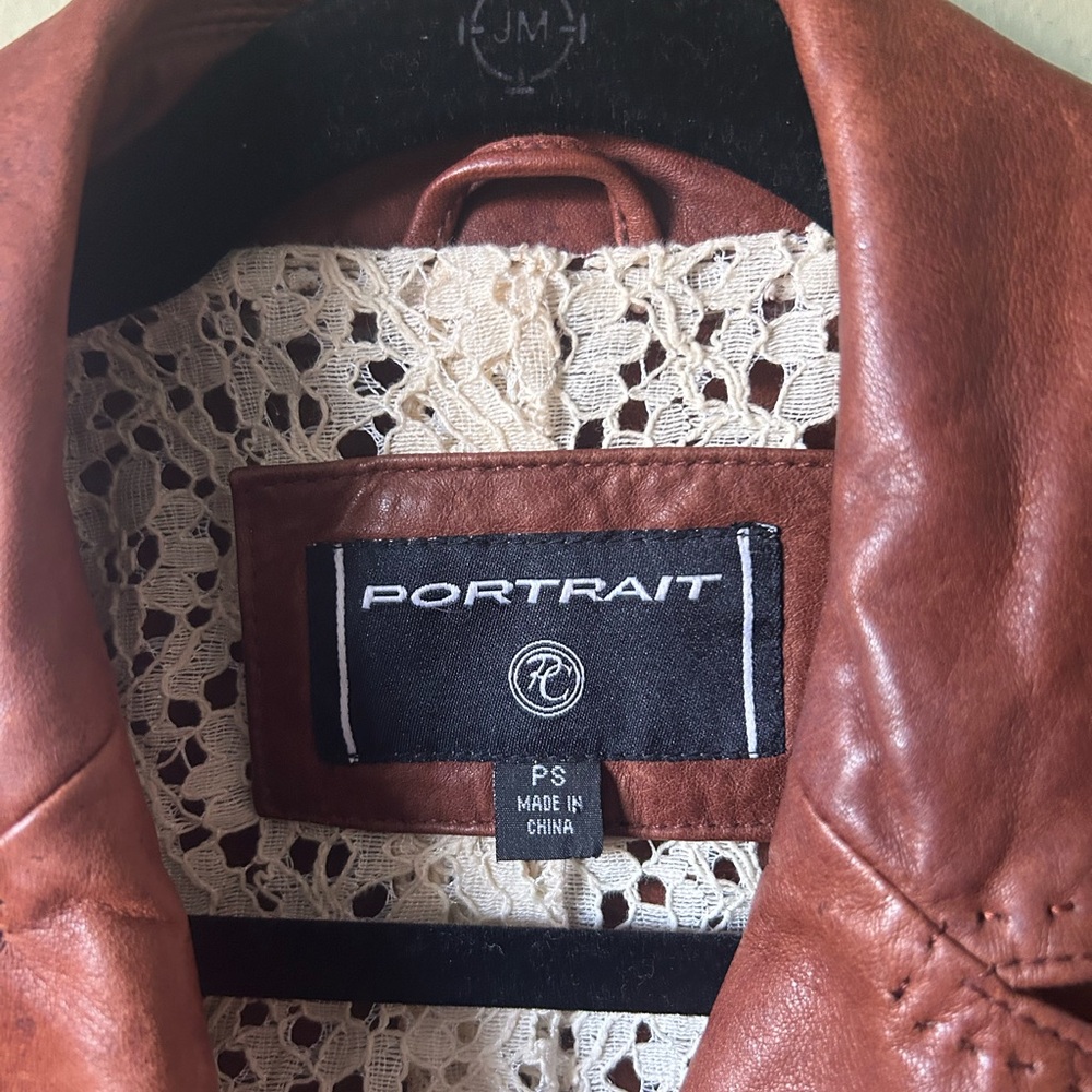 Portrait Women's Brown Leather Jacket Sz PS - Picture 7 of 9